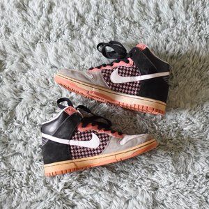 Nike Bright Peach Dunk High 6.0 Sneakers